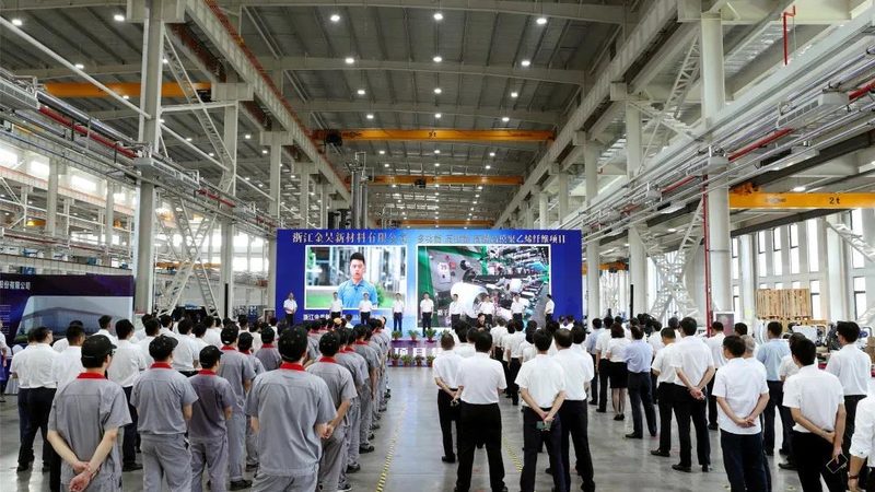 在化工原料采购过程中，许多采购人员容易陷入以下误区：